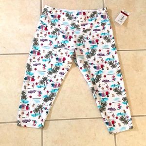 NWT INTRO❤️love the fit Seamless Capri Leggings